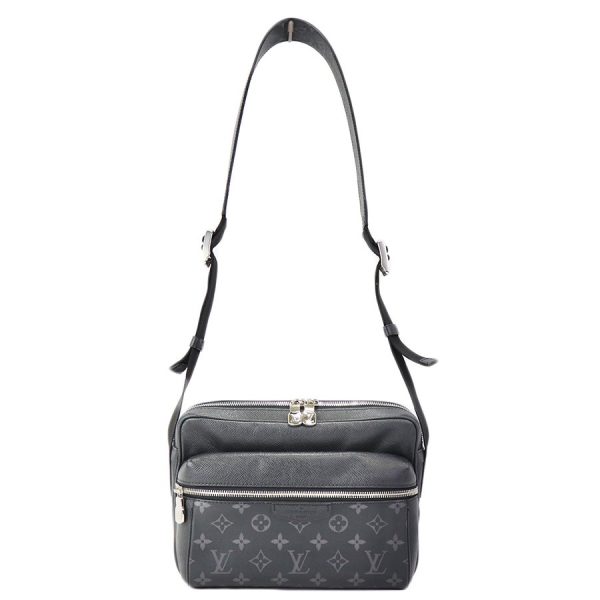 9 Louis Vuitton Outdoor Messenger PM Monogram Eclipse Noir Shoulder Bag