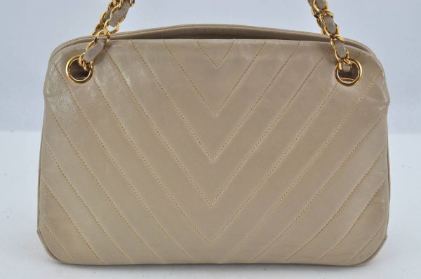 s l16001 CHANEL Calf Skin V Stitch Chain Shoulder Hand Bag Purse Beige