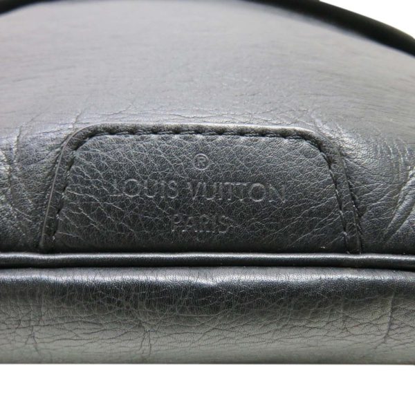 s l16006 LOUIS VUITTON Discovery Bumbag PM Monogram Shadow Black