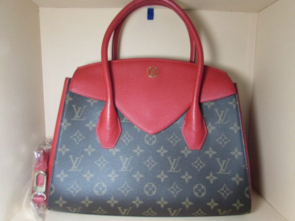 1 Louis Vuitton Florine Monogram Shoulder Bag