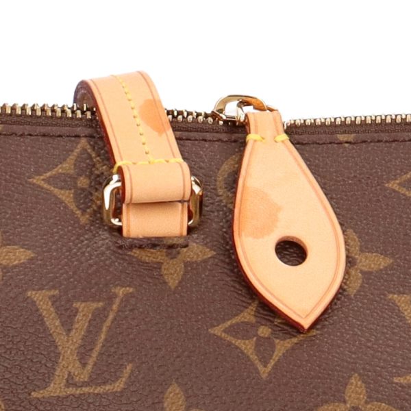 10 Louis Vuitton Jena MM Monogram Tote Bag Brown