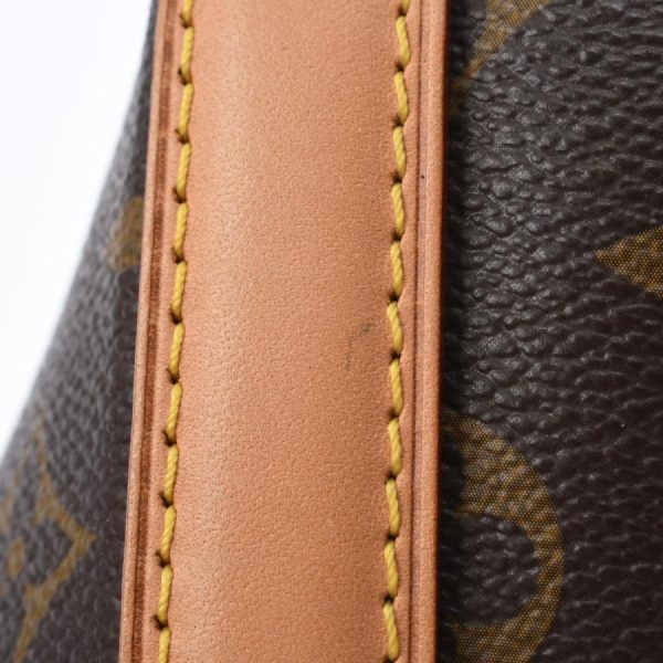 10 Louis Vuitton Male MM Handbag Monogram Canvas