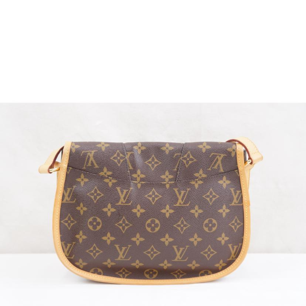 2 Louis Vuitton Menilmontant PM Monogram