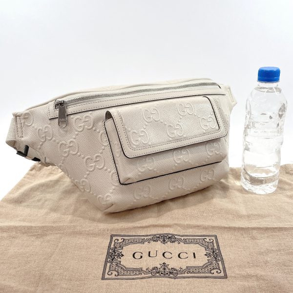 2 Gucci Body Bag GG Embossed Leather White