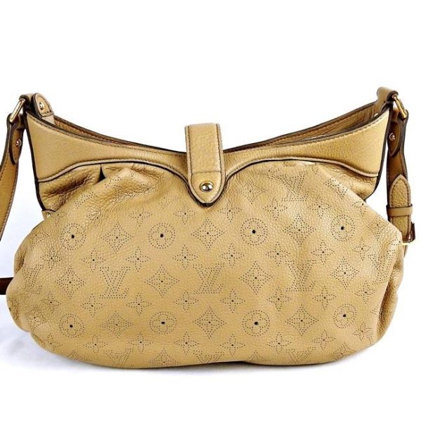 2 Louis Vuitton Mahina Bisqui XS Shoulder Bag Beige