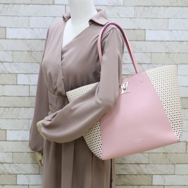 2 Louis Vuitton LockMe Leather Suede Rose Creme Pink