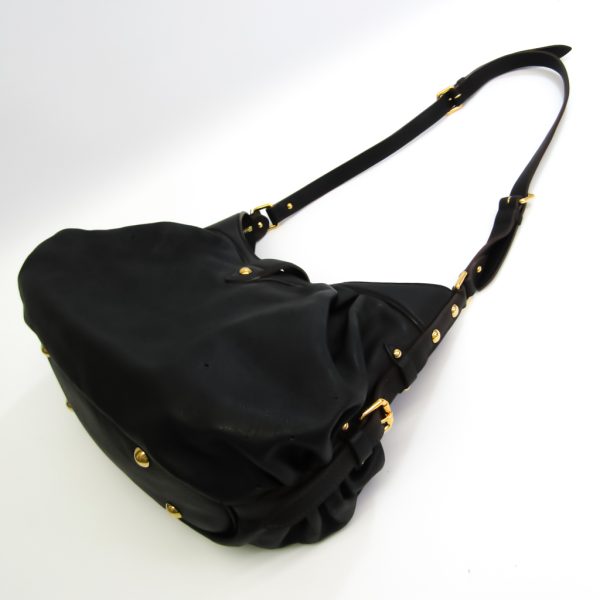 2 Louis Vuitton Mahina XS Shoulder Bag Noir