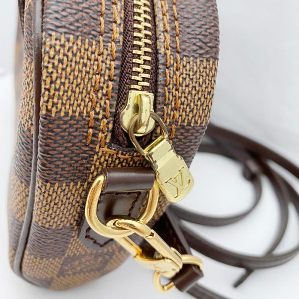 3 Louis Vuitton Pochette Ipanema Damier Shoulder Bag