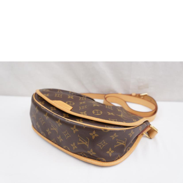 3 Louis Vuitton Menilmontant PM Monogram