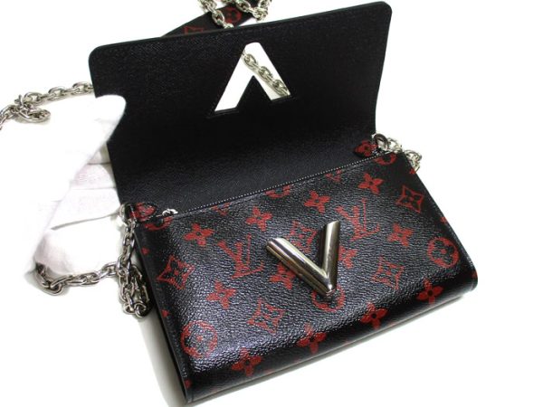 3 Louis Vuitton Portefeuille Twist Chain Shoulder Bag Monogram Palm White Black