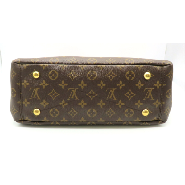 4 Louis Vuitton Pallas Clementine Monogram Shoulder Bag