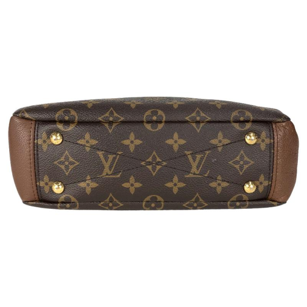 4 Louis Vuitton Pallas BB Monogram Handbag