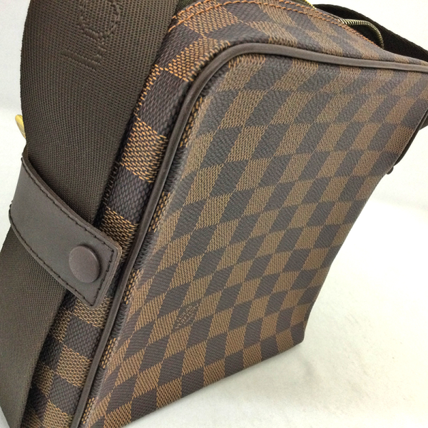 4 Louis Vuitton Olaf PM Damier Graphite Shoulder Bag Black