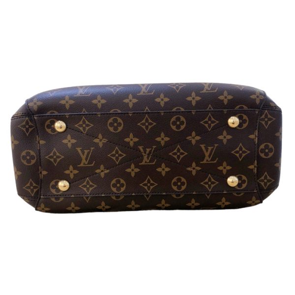 5 Louis Vuitton Montaigne MM Monogram Handbag