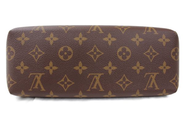 5 Louis Vuitton Pallas Beauty Case Monogram Clutch Bag