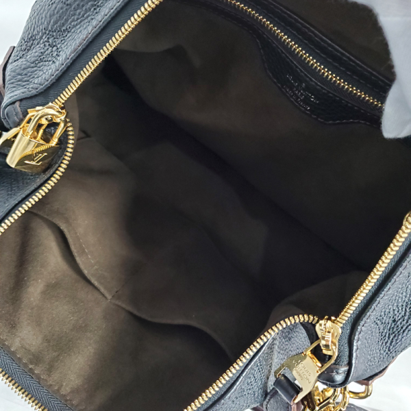 6 Louis Vuitton Selene MM Mahina Noir Black Tote Shoulder Bag