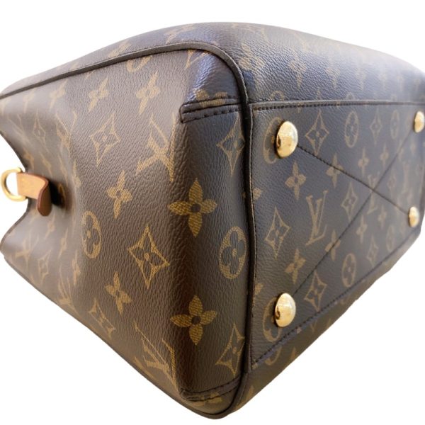 6 Louis Vuitton Montaigne MM Monogram Brown Handbag