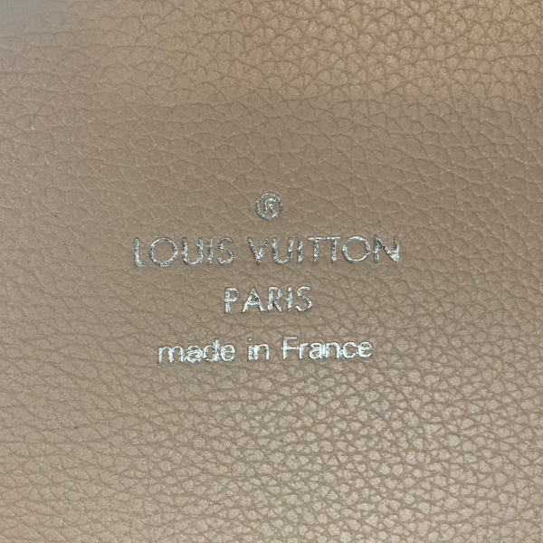 6 Louis Vuitton Hina PM Shoulder Bag Leather Mahina Neutral