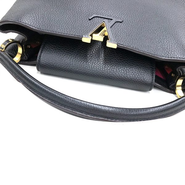 8 Louis Vuitton Capucines Handbag Black