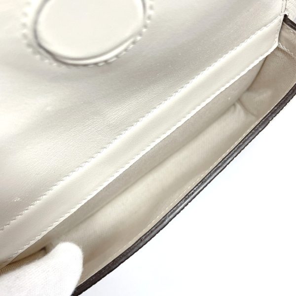 8 Gucci Body Bag GG Embossed Leather White