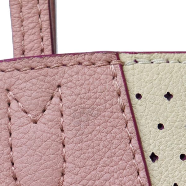 9 Louis Vuitton LockMe Leather Suede Rose Creme Pink
