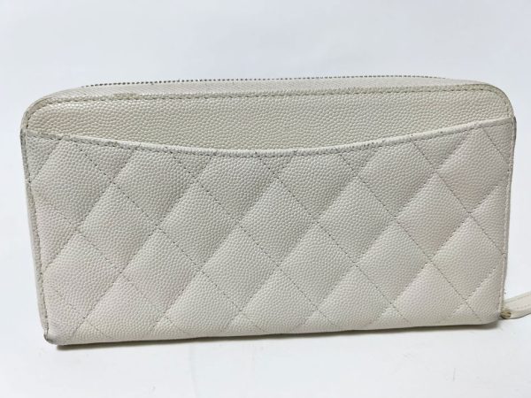 justbag06 Chanel Caviar Skin Matelasse Round Zipper Wallet Long Wallet White Silver Metal Fittings