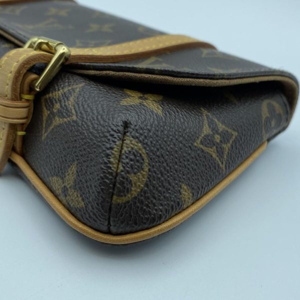 11 Louis Vuitton Monogram Pochette Marrell Shoulder Bag