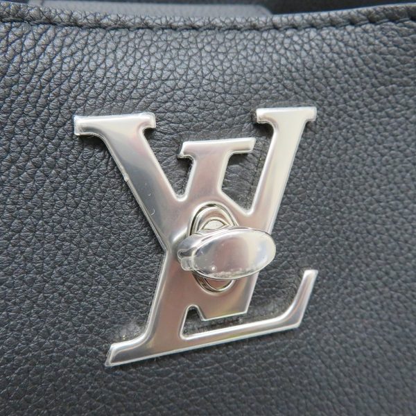 11 Louis Vuitton LockMe Handbag Shoulder Bag Calf Leather Noir Black