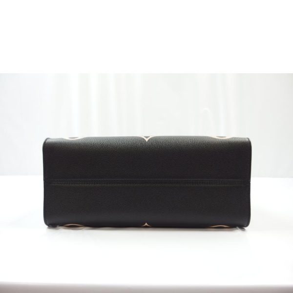 2 Louis Vuitton On The Go MM Hand Bag Amplant Black Beige