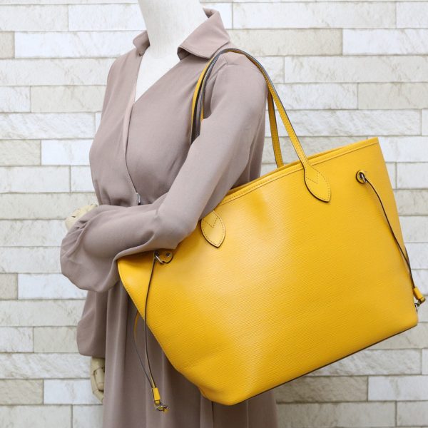 2 Louis Vuitton Neverfull MM Epi Shoulder Bag Yellow