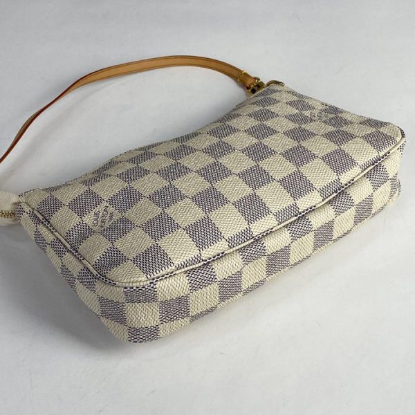 2 Louis Vuitton Pochette Accessoire Makeup Makeup Bag in Bag Accessory Pouch Damier Azur White