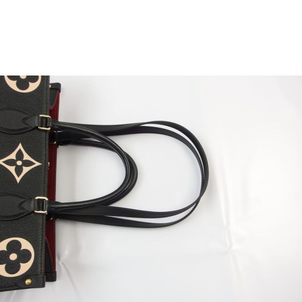 3 Louis Vuitton On The Go MM Hand Bag Amplant Black Beige