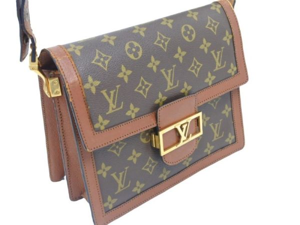 3 Louis Vuitton Sac Daphine Shoulder Bag Monogram Canvas