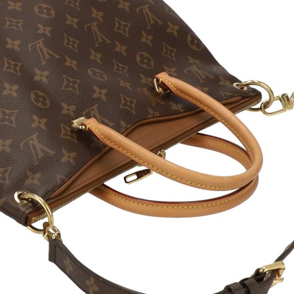 3 Louis Vuitton Pallas Monogram Avane Hand Bag