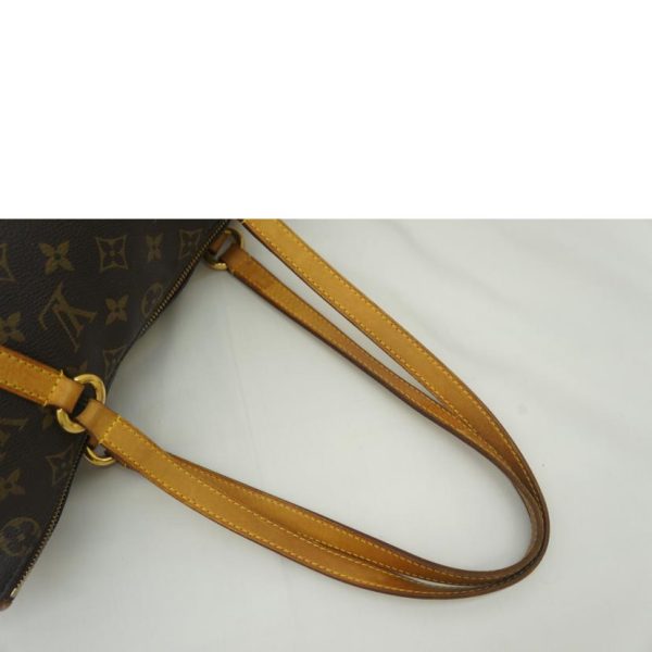 4 Louis Vuitton Totally PM Hand Bag