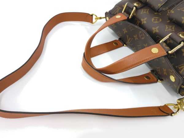 5 Louis Vuitton Manhattan 2 Way Shoulder Bag Monogram Brown