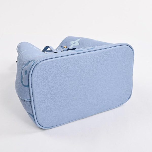 5 Louis Vuitton Neonoe BB Shoulder Bag Amplant Light Blue