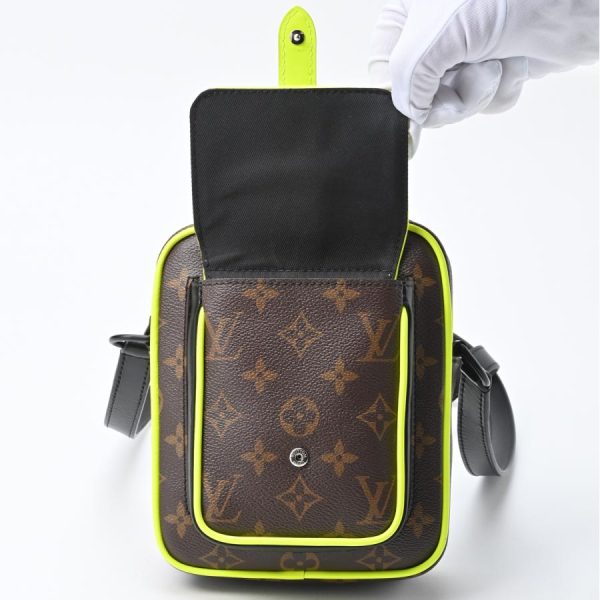 6 Louis Vuitton Shoulder Bag Christopher Wearable Wallet