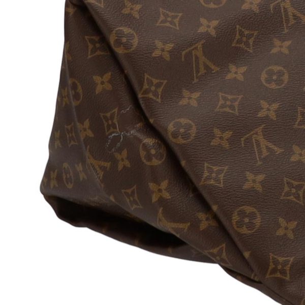 6 Louis Vuitton Artsy MM Monogram Hand Bag