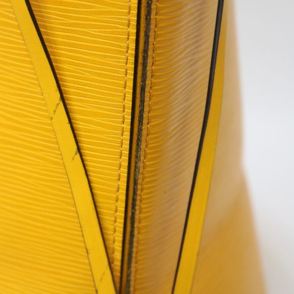 8 Louis Vuitton Neverfull MM Epi Shoulder Bag Yellow