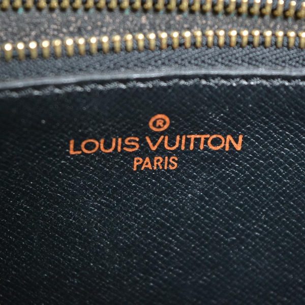 8 Louis Vuitton Epi Sun Crew Shoulder Bag Borneo Green