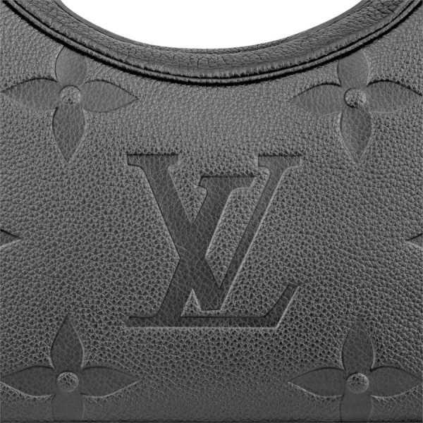 4 Louis Vuitton Pochette Accessoires Noir Gold Monogram Amp Plant Leather
