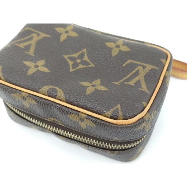 5 Louis Vuitton Wapiti Pouch Monogram Leather Brown