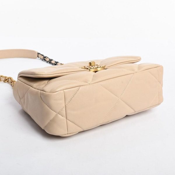 5 Chanel Chain Shoulder Shoulder Bag Lambskin Beige