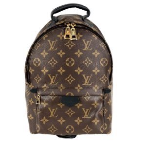 1 Gucci GG Vanity Case