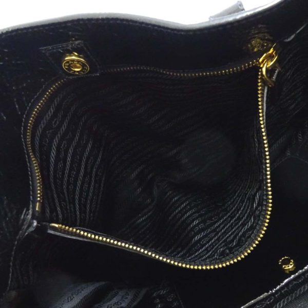 11 Prada Zipper Design Tote Bag Black Patent Leather