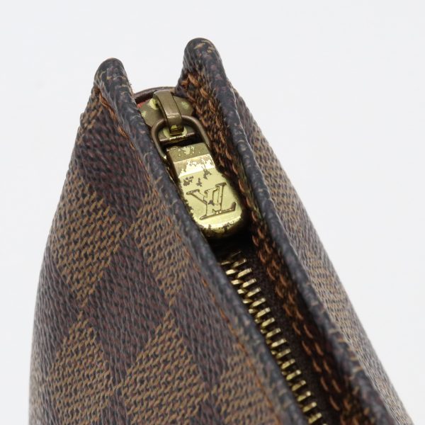 12260805 4 Louis Vuitton Damier Truth Makeup Accessory Pouch