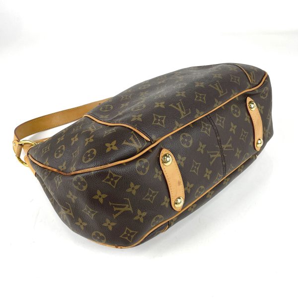 2 Louis Vuitton Galliera PM One Shoulder Monogram Brown