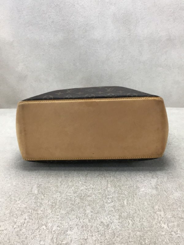 2300034837381 05 Louis Vuitton Cover Piano Handbag