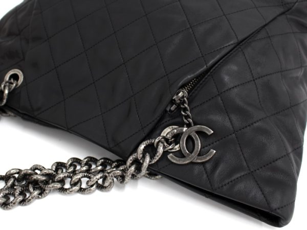 5 Chanel Chain Tote Bag Shoulder Bag Leather Black